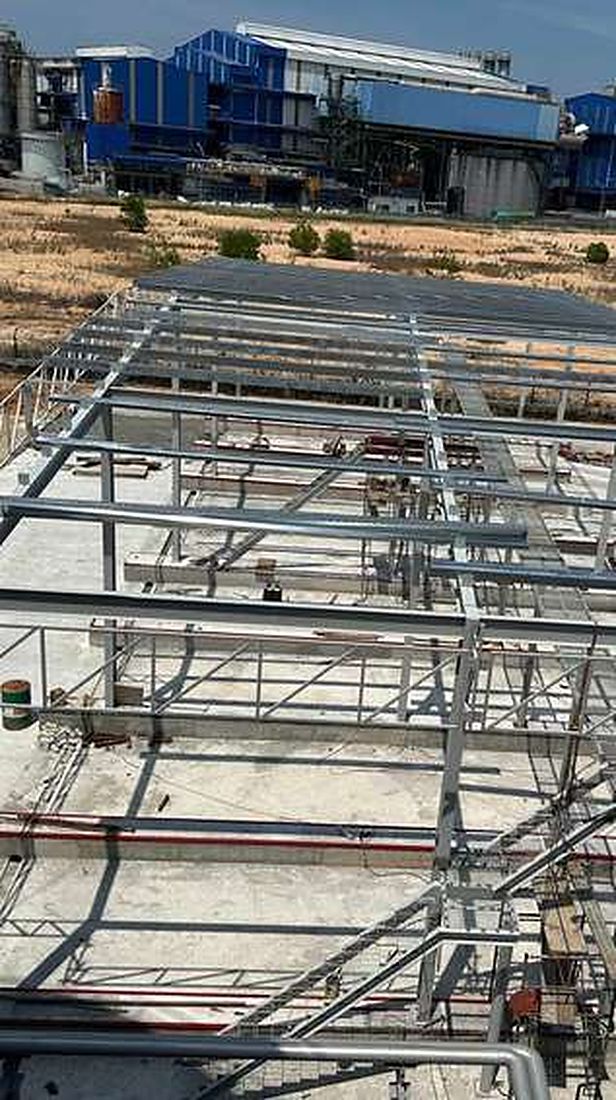 Steel structure erection